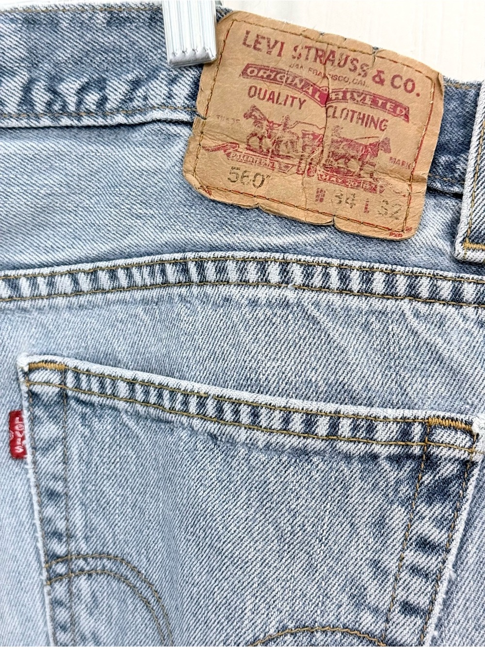 Vintage Y2K Levi’s 100% cotton denim 560 jeans, men’s 34x32